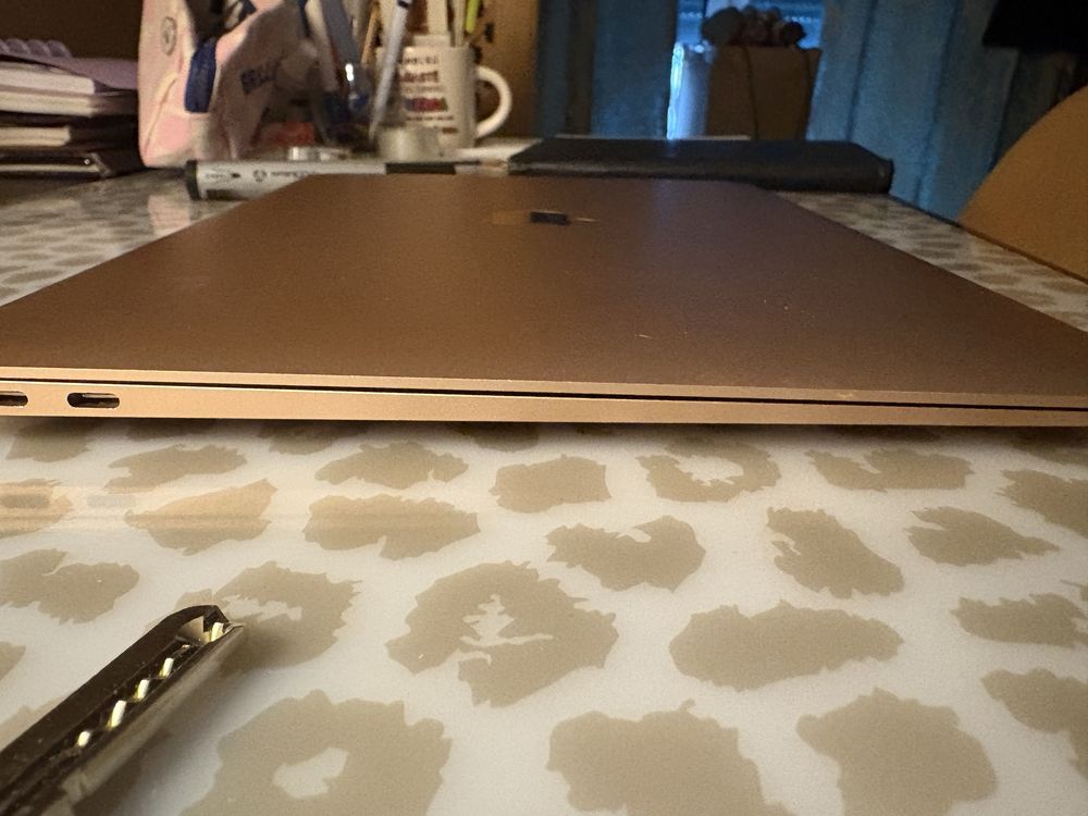 Mackbook Air  versão 13.3.1