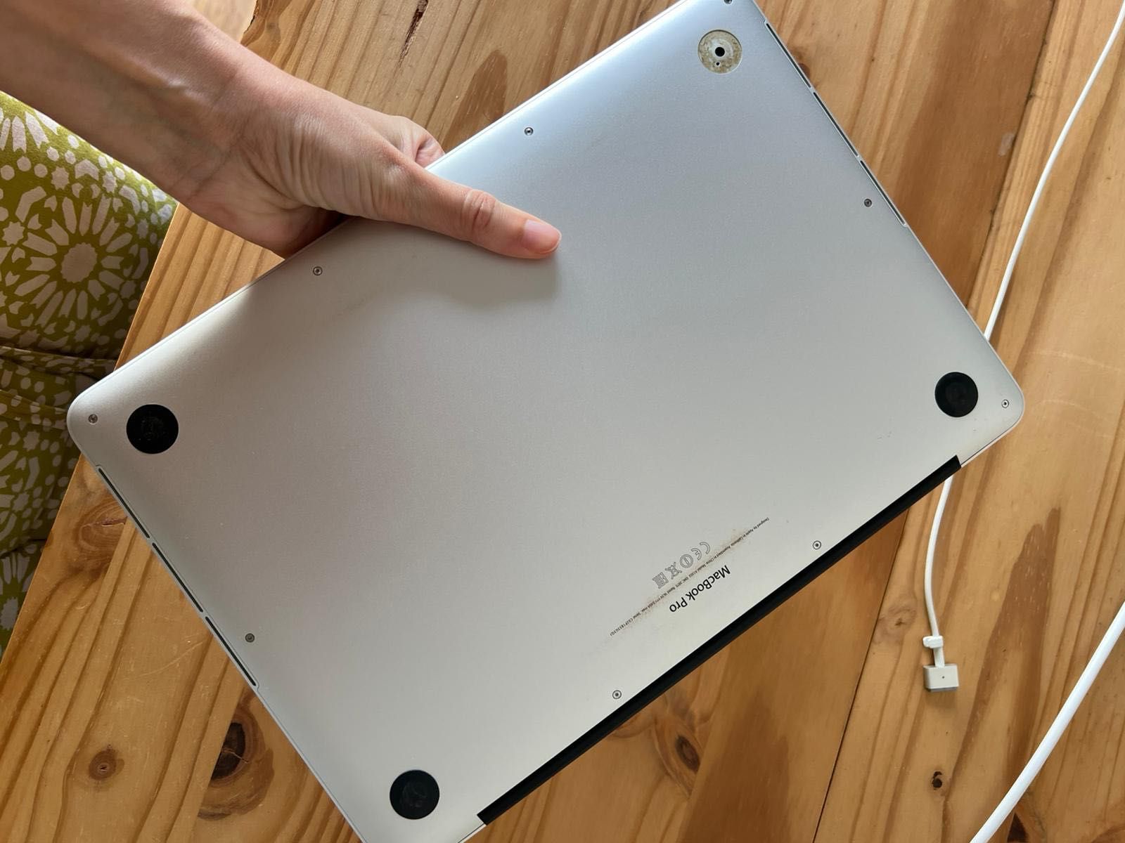 MacBook Pro 13” (Mid 2014) 8GB RAM | 256GB Prateado (Bom Estado)