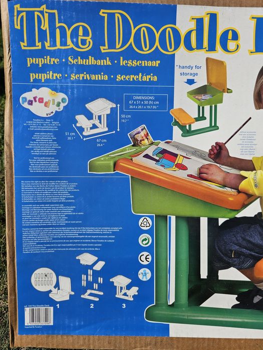Nowy stolik dziecięcy PARADISO ze schowkiem biurko (7 sztuk)