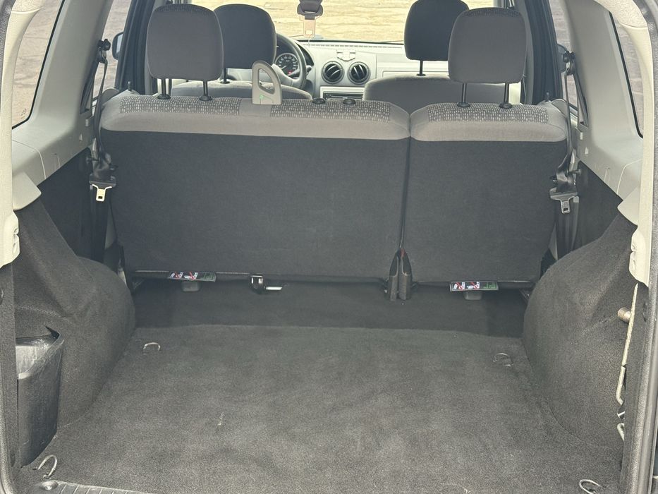 Продам       Логан