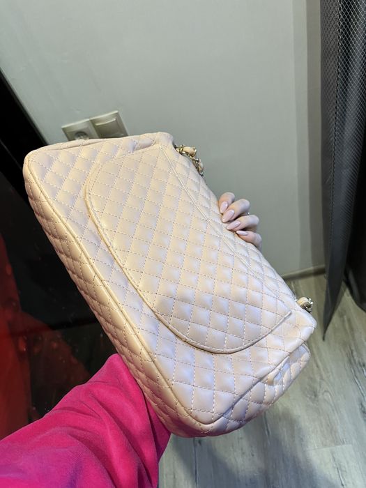 Продам сумку пудрового кольору