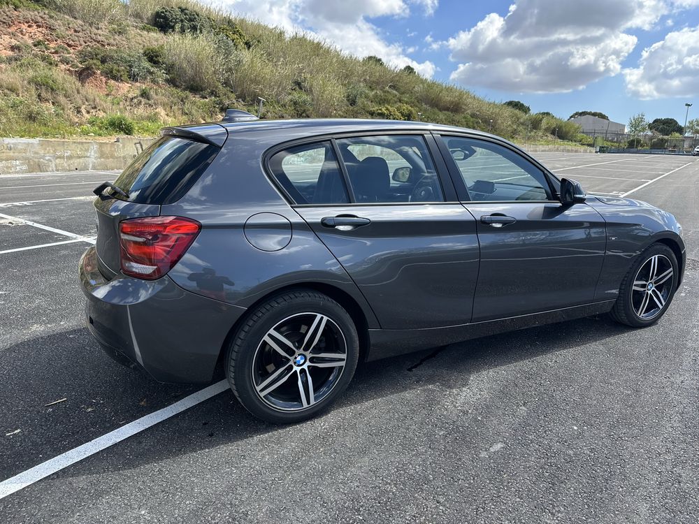 BMW 116D Sportline - Automático