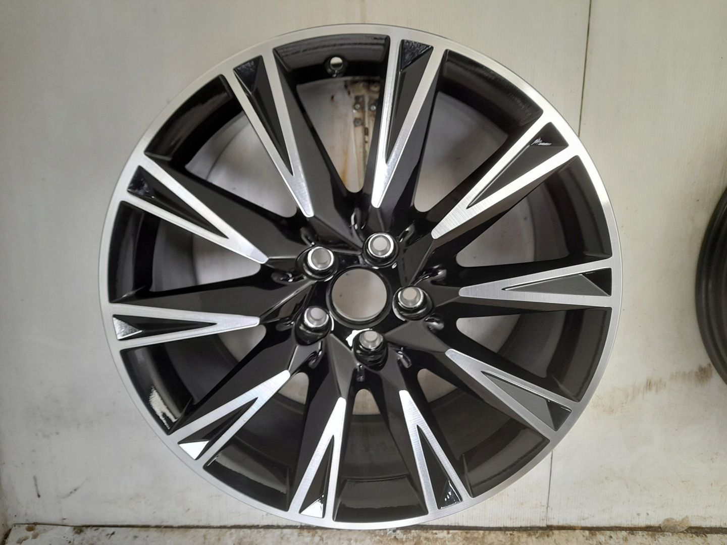 Felgi aluminiowe Audi OE 89A071499 8,0&quot; x 19&quot; 5x112 ET45