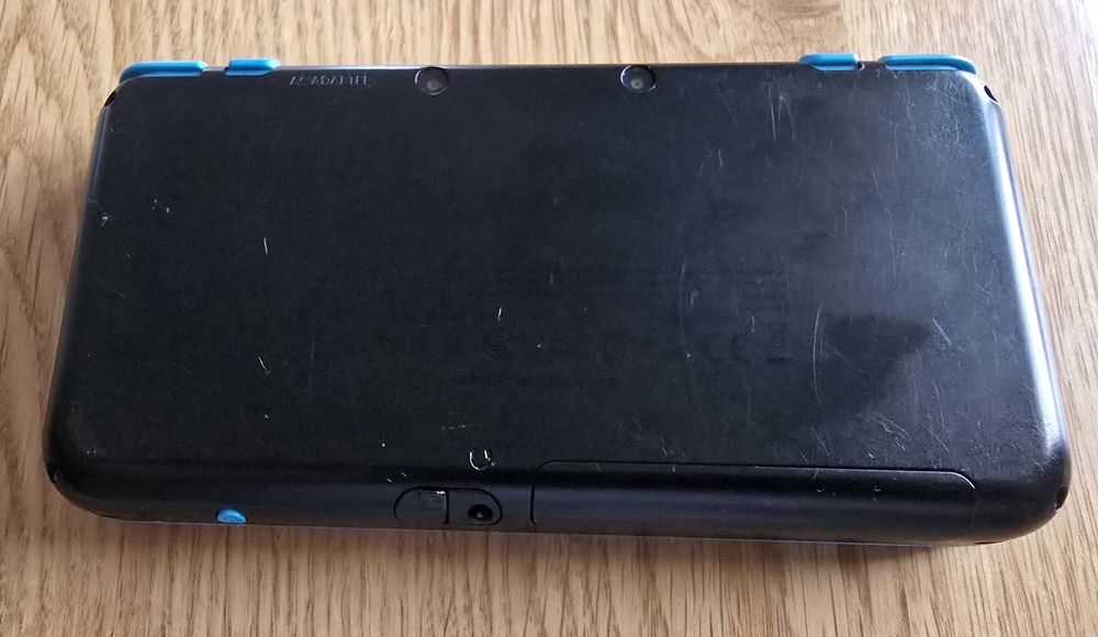 New Nintendo 2 DS XL i 5 gier