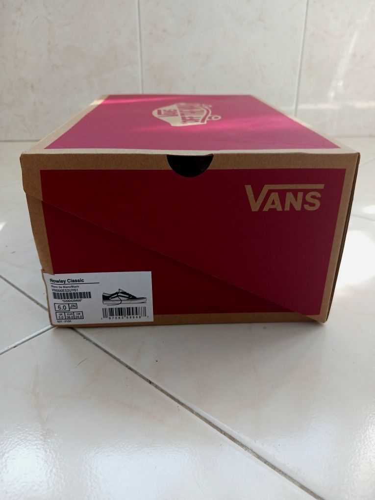Sapatilhas Vans Novas