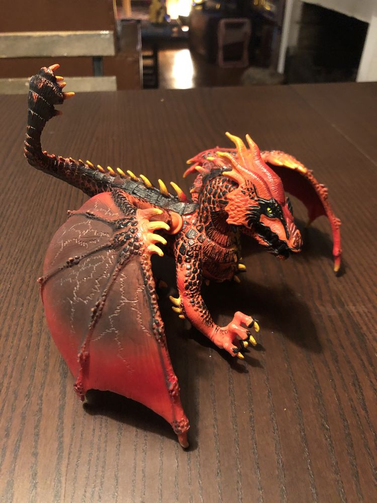 Dragão de lava da Schleich