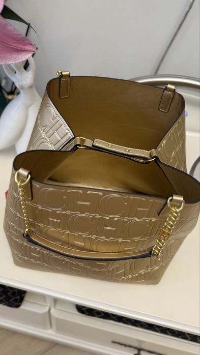 Nowa złota torebka na złotym łańcuszku mieści A4