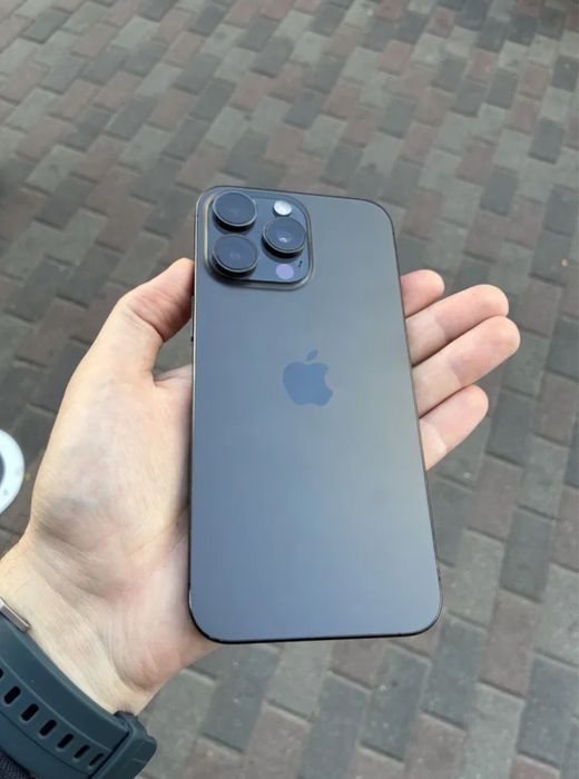Sprzedam Iphone 15 Pro Max 256gb w kolorze czarnym