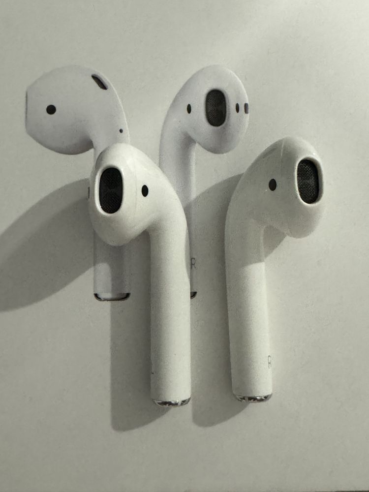 AirPods with Charging Case + case