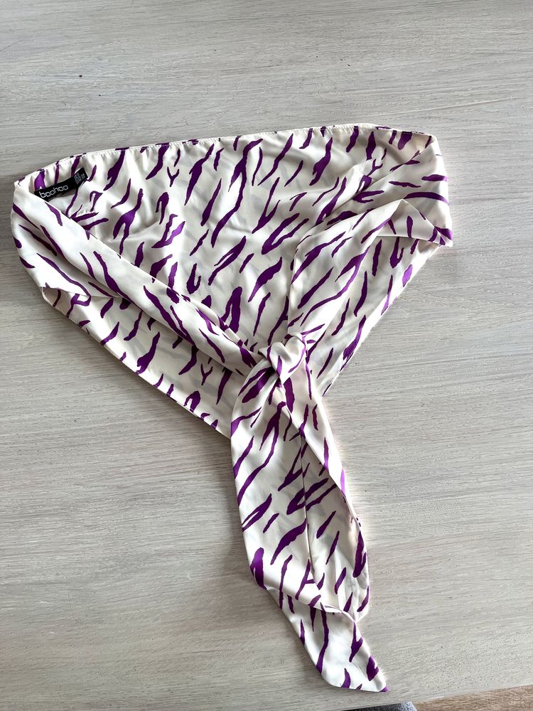 Top wiazany na plecach Boohoo S/M