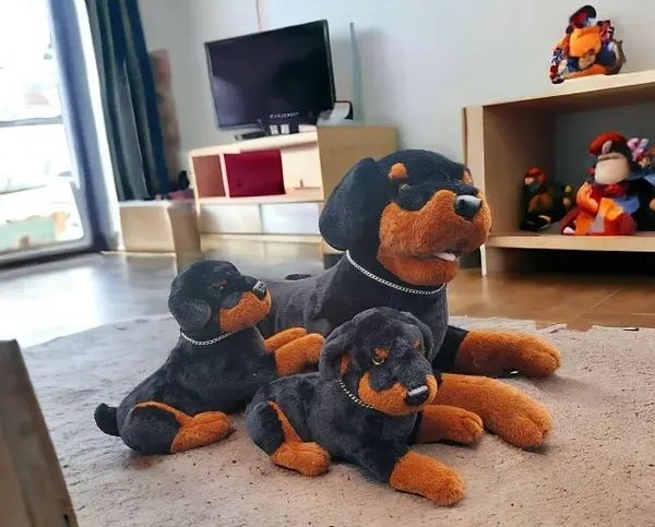 Іграшка собака Ротвейлер Пантера чорна