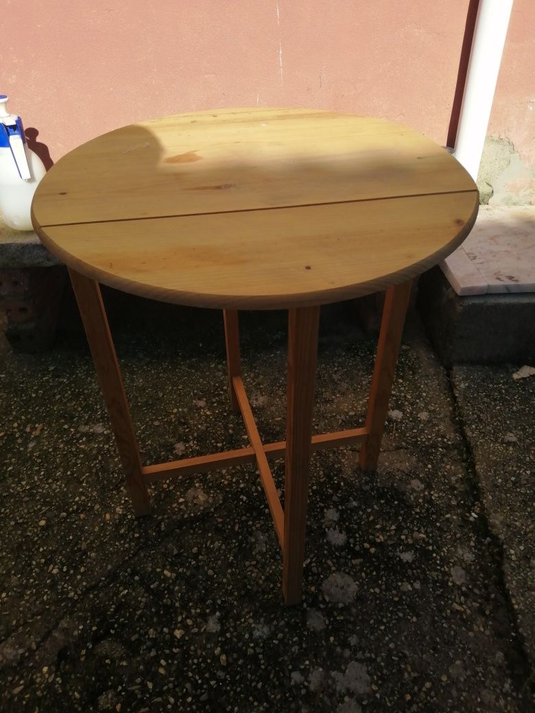 Mesa Camilha em madeira