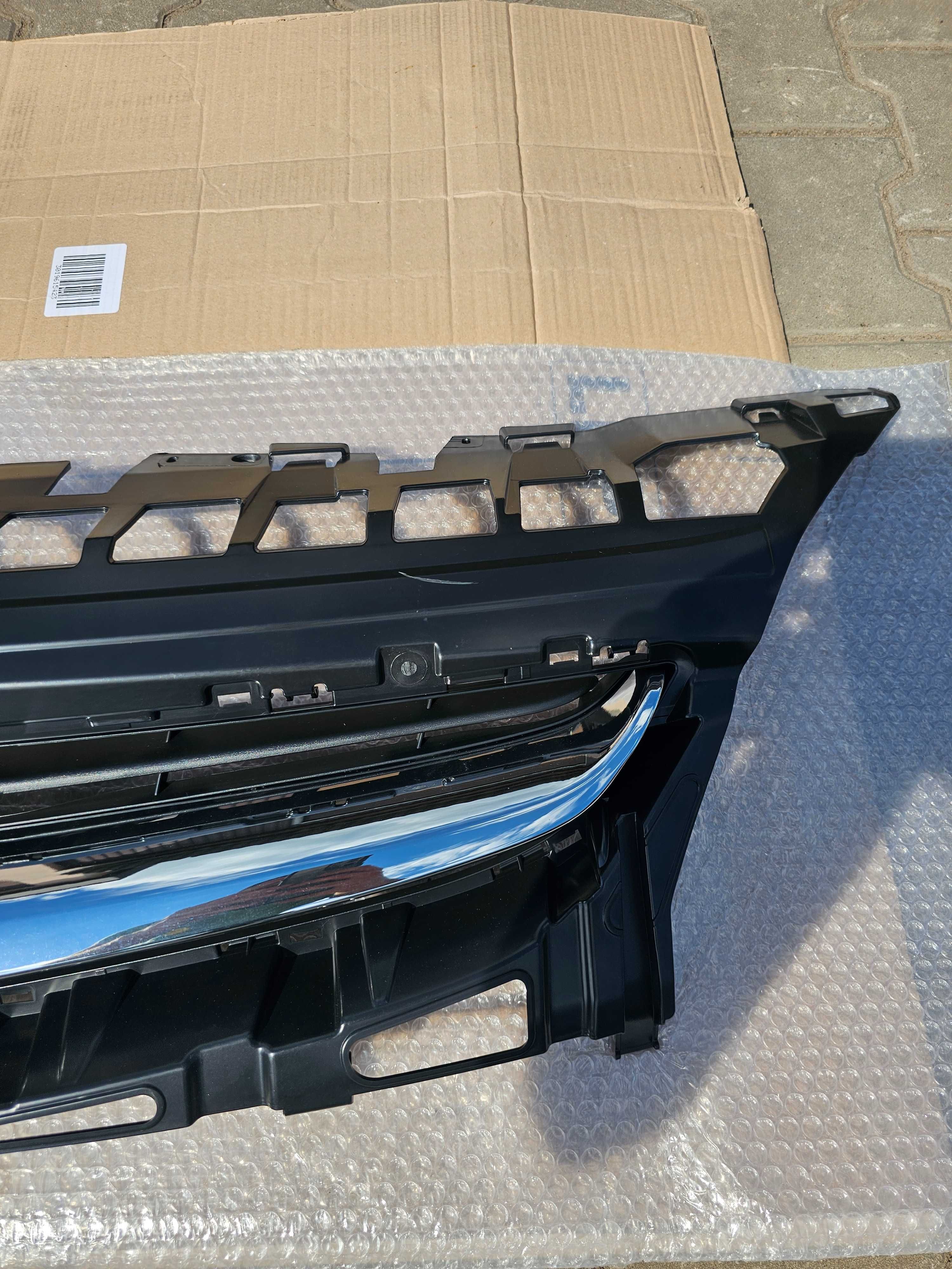 Opel Astra J Lift Atrapa Chłodnicy Grill Kompletny Europa