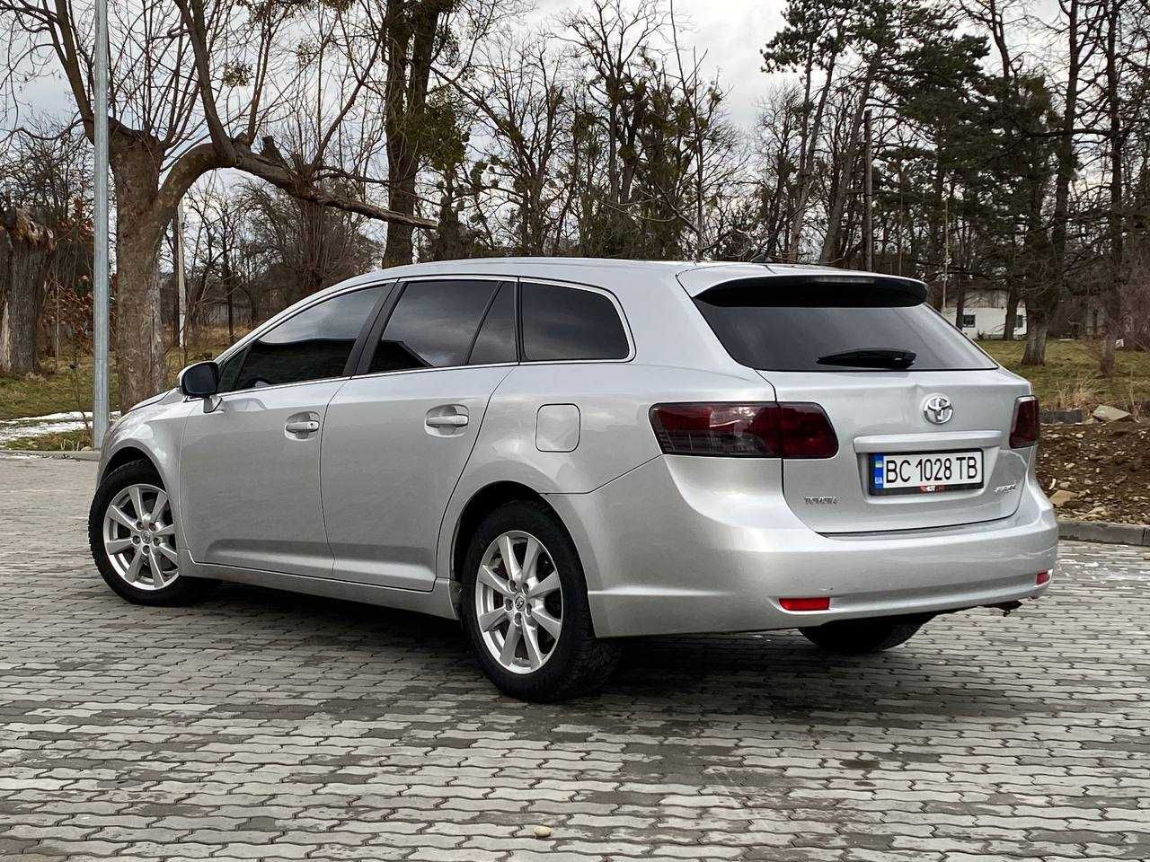 Toyota Avensis 2010