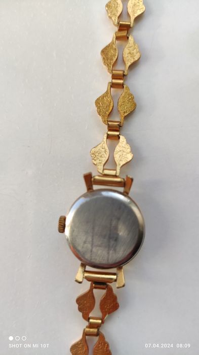 Часы Slava (СССР) позолоченные в идеальном состоянии