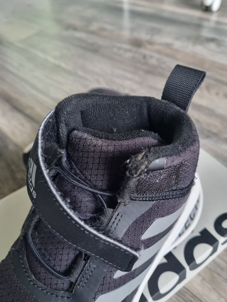 Czarne buty Adidas