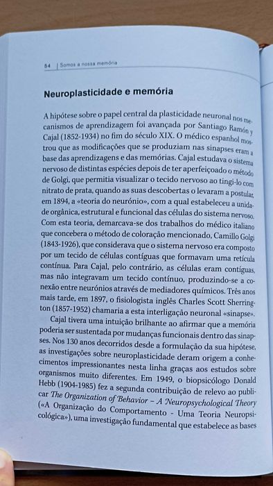 Livro "Somos a Nossa Memória: Recordar e Esquecer"