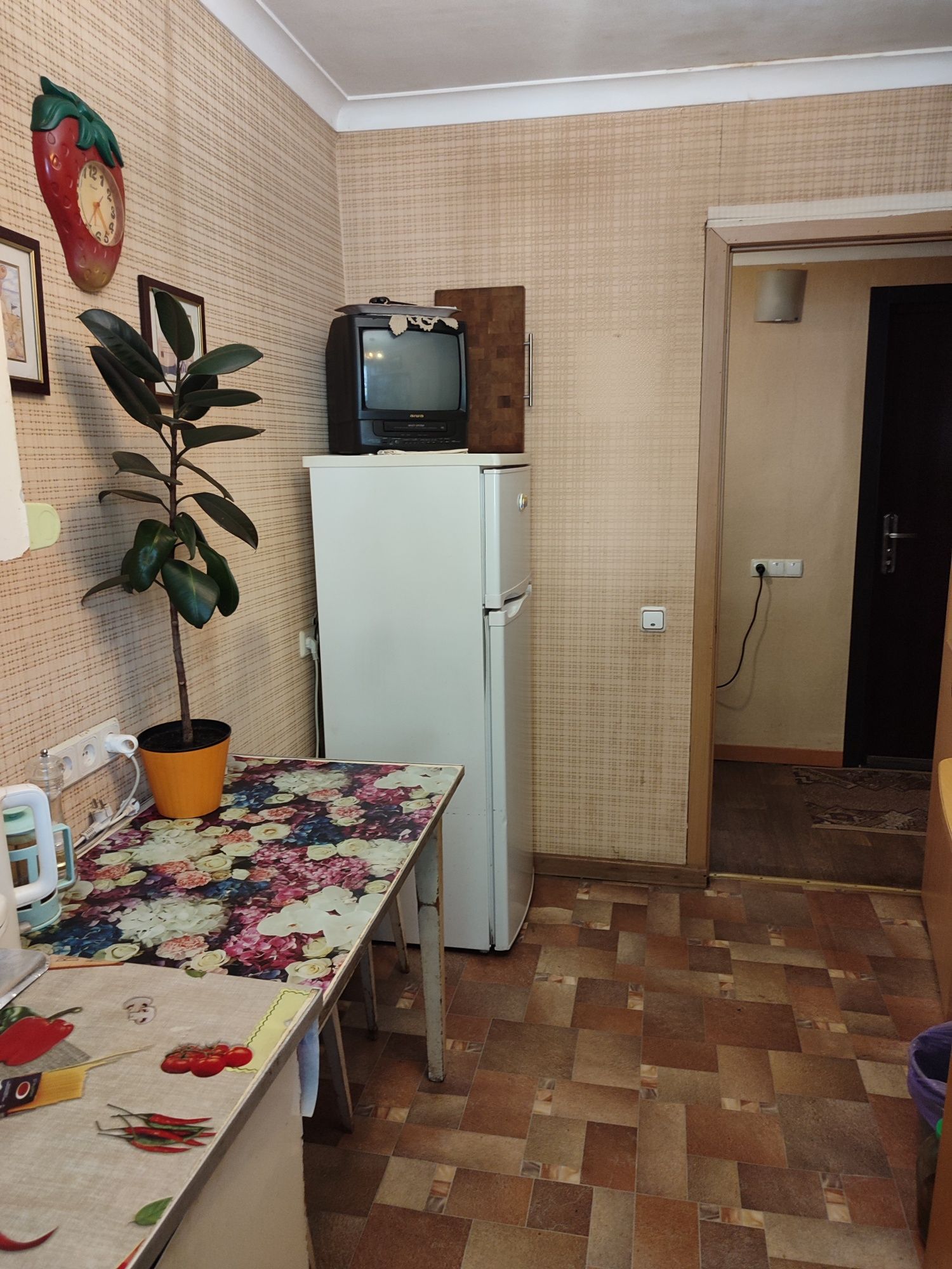 Продам двокімнатну квартиру в Вишневому