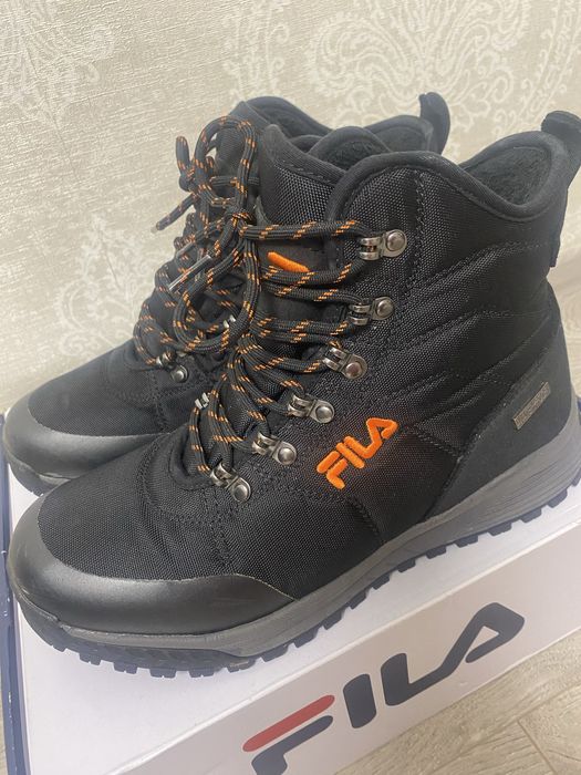 Ботинки, сапоги, черевики, трекингові ботинки