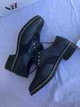 Sapatos azuis novos