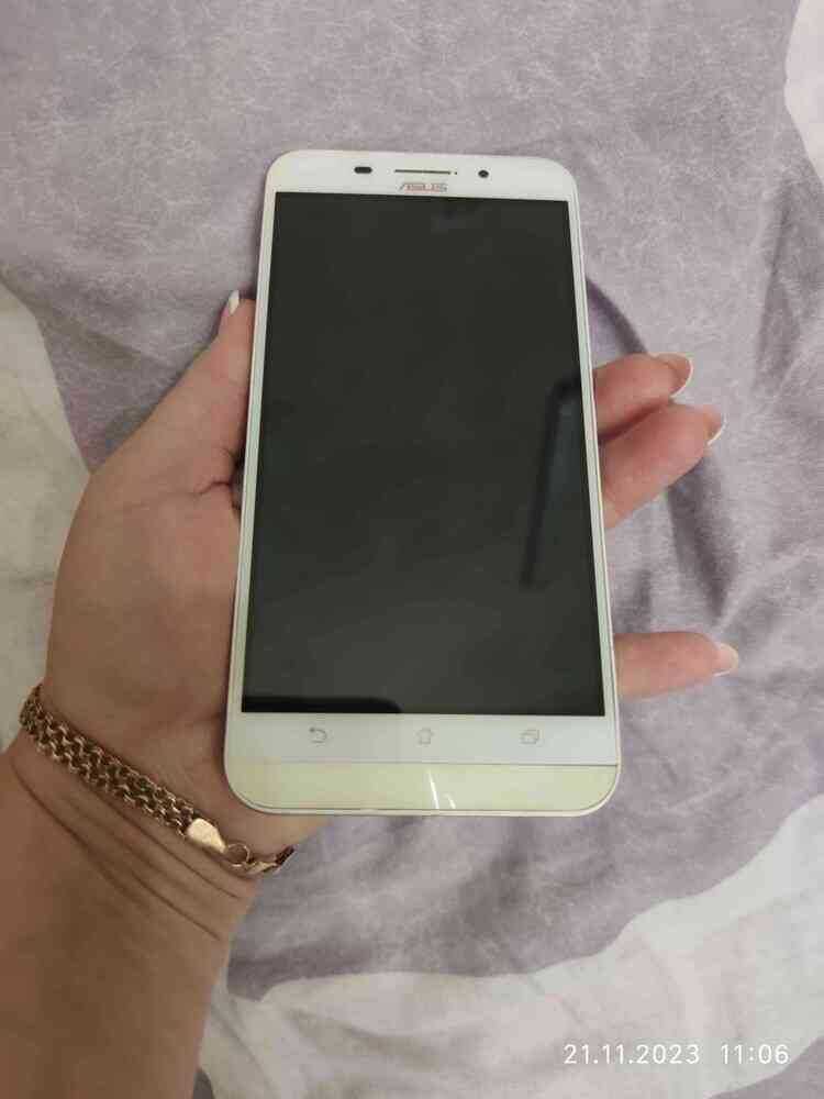 Мобильный телефон Asus ZenFone ZC550KL