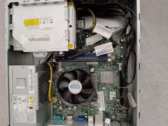 Komputer stacjonarny Lenovo (MYSZ + KLAWIATURA GRATIS)