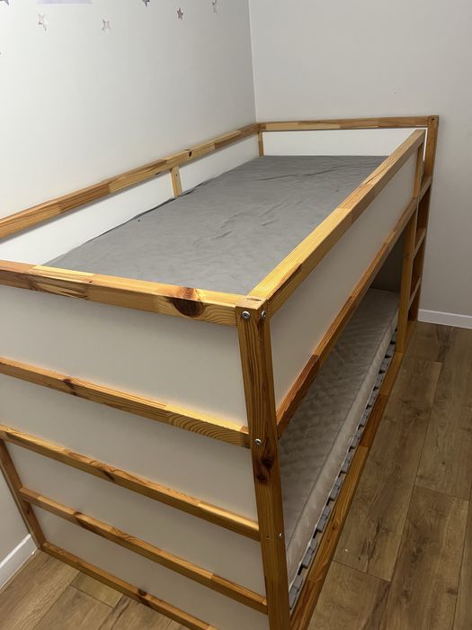 Kura łóżko piętrówka ikea  prawie nowa