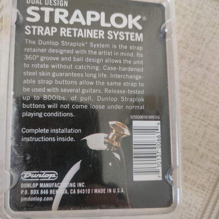 Струны гитарные и крепление ремня