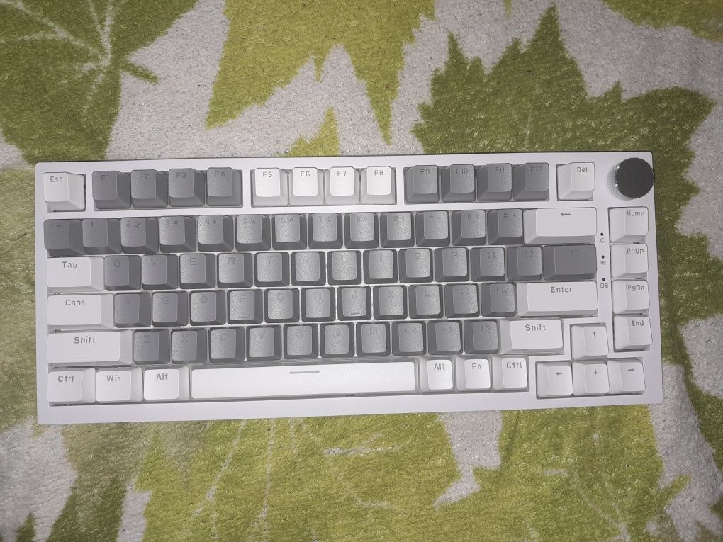 Продам клавіатуру Ajazz ak820