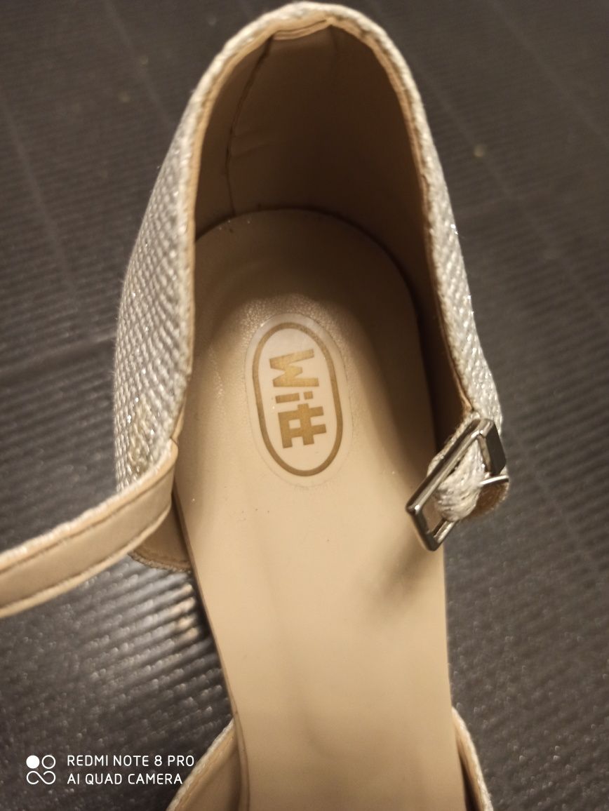 Srebrne buty Witt rozmiar 39-40