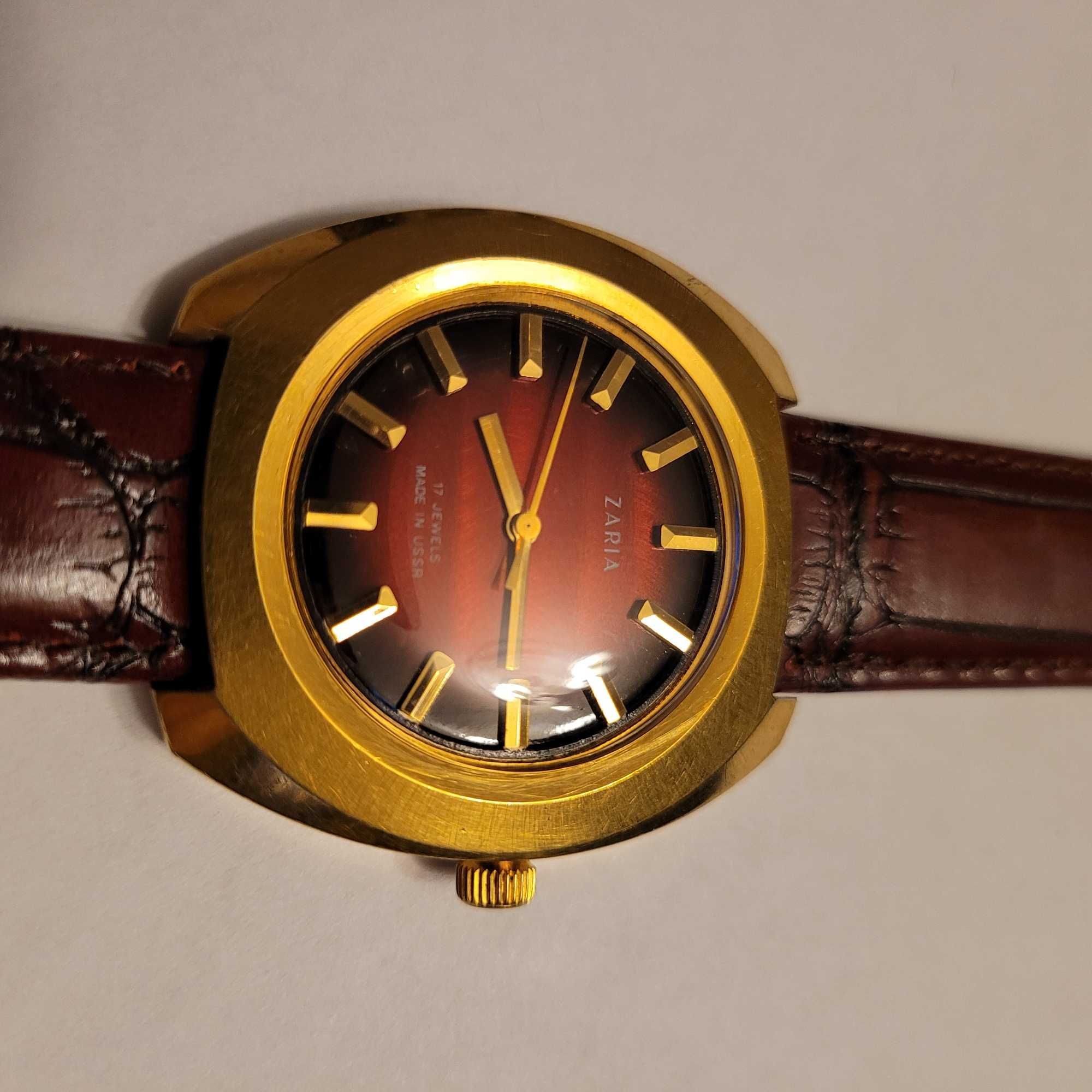 Zegarek ZARIA - pozłacany AU 10 - duży
