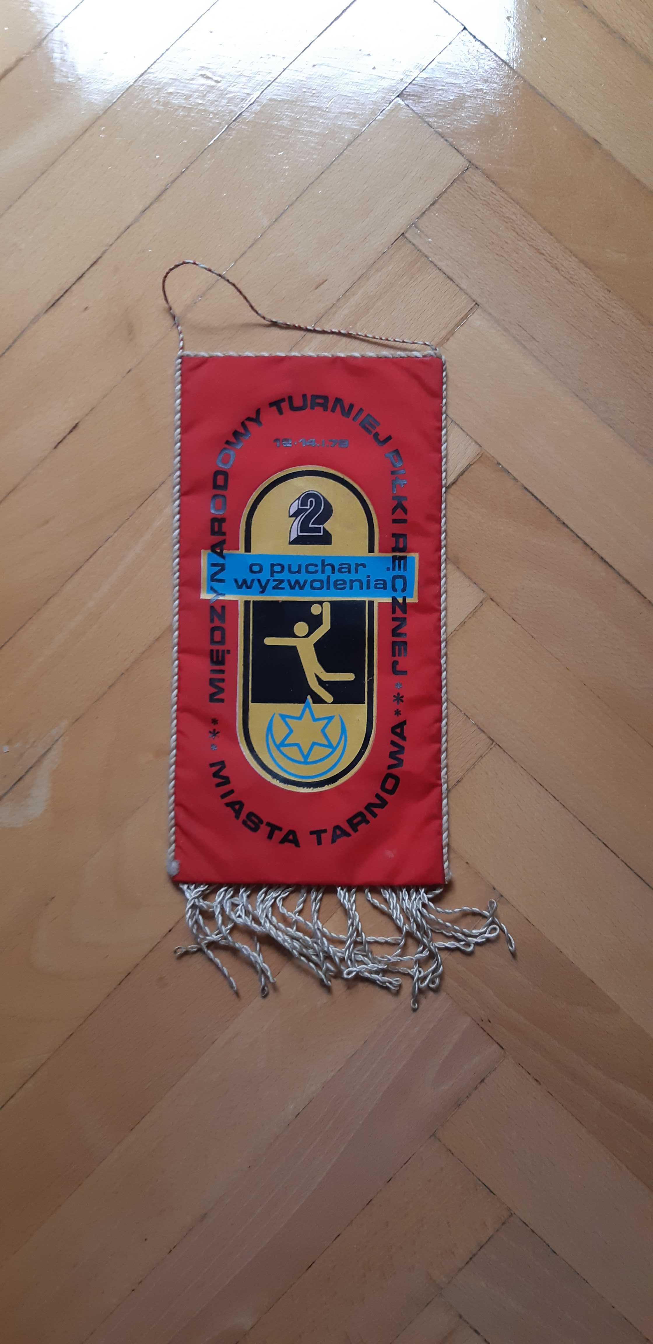 proporczyk Międzynarodowy Turniej Piłki Ręcznej o Puchar Tarnowa