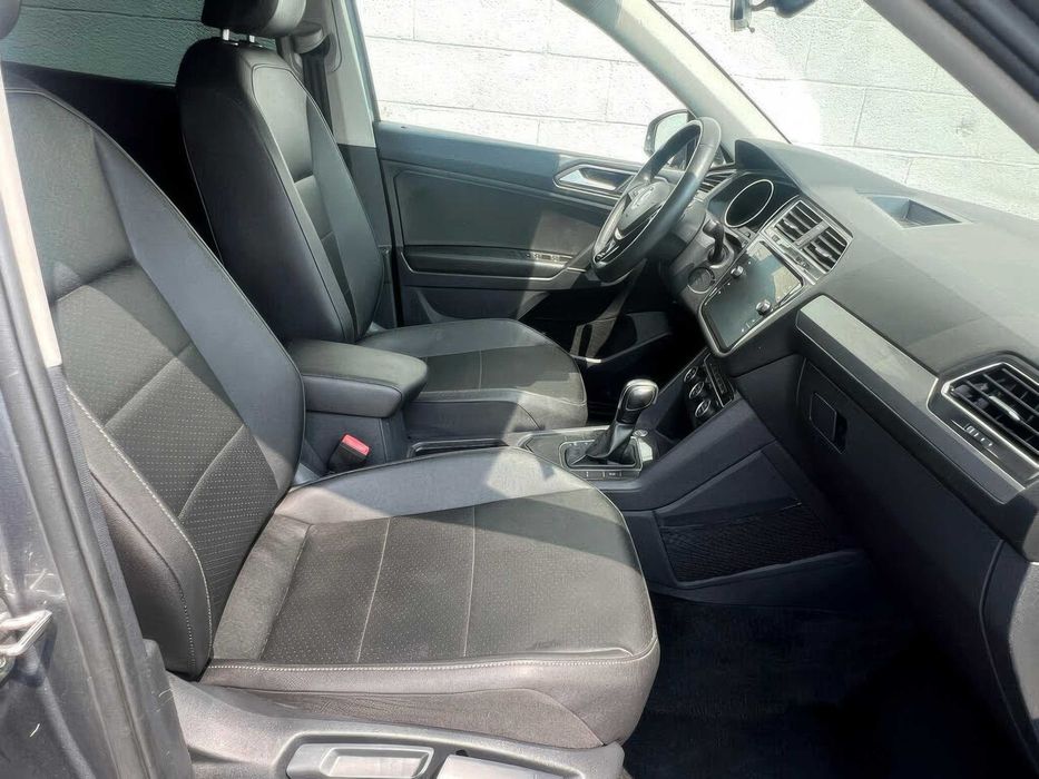 Volkswagen Tiguan SE R-Line      2020