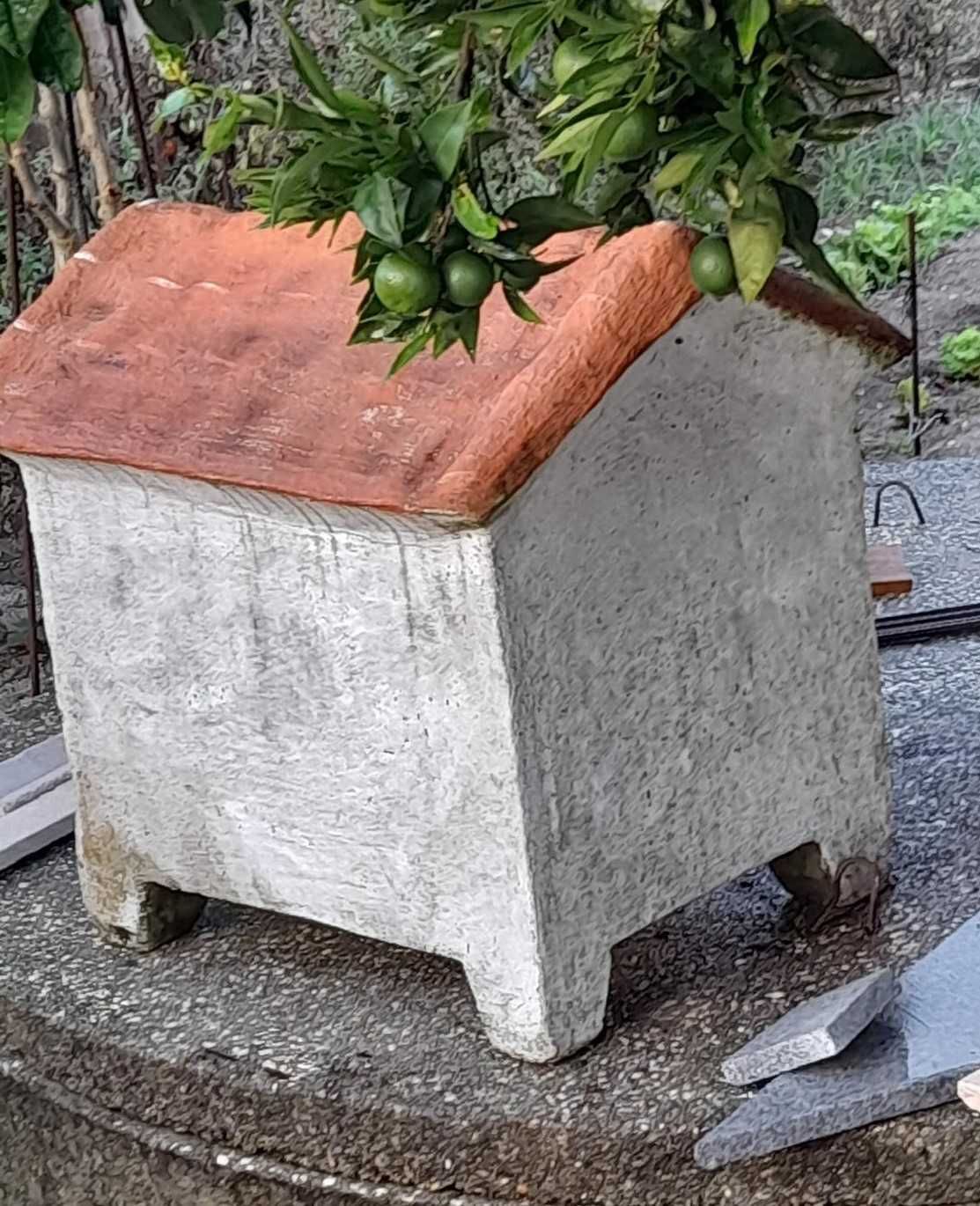 Casota em cimento para cão