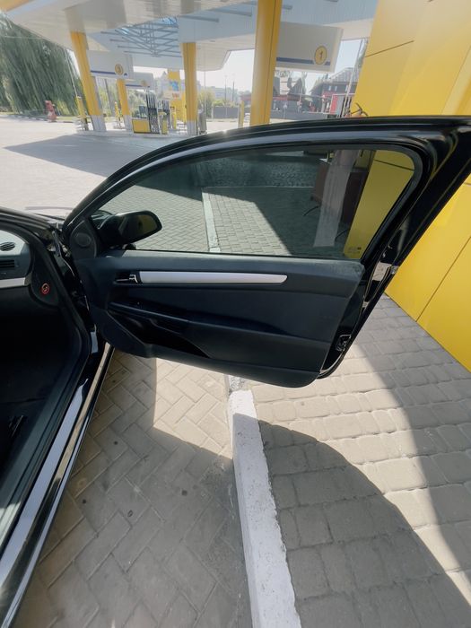 Opel astra gtc opc line