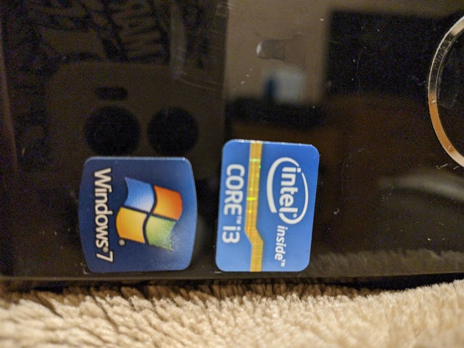 Komputer dell i3-2100 4 gb ram stan idealny + monitor + kable