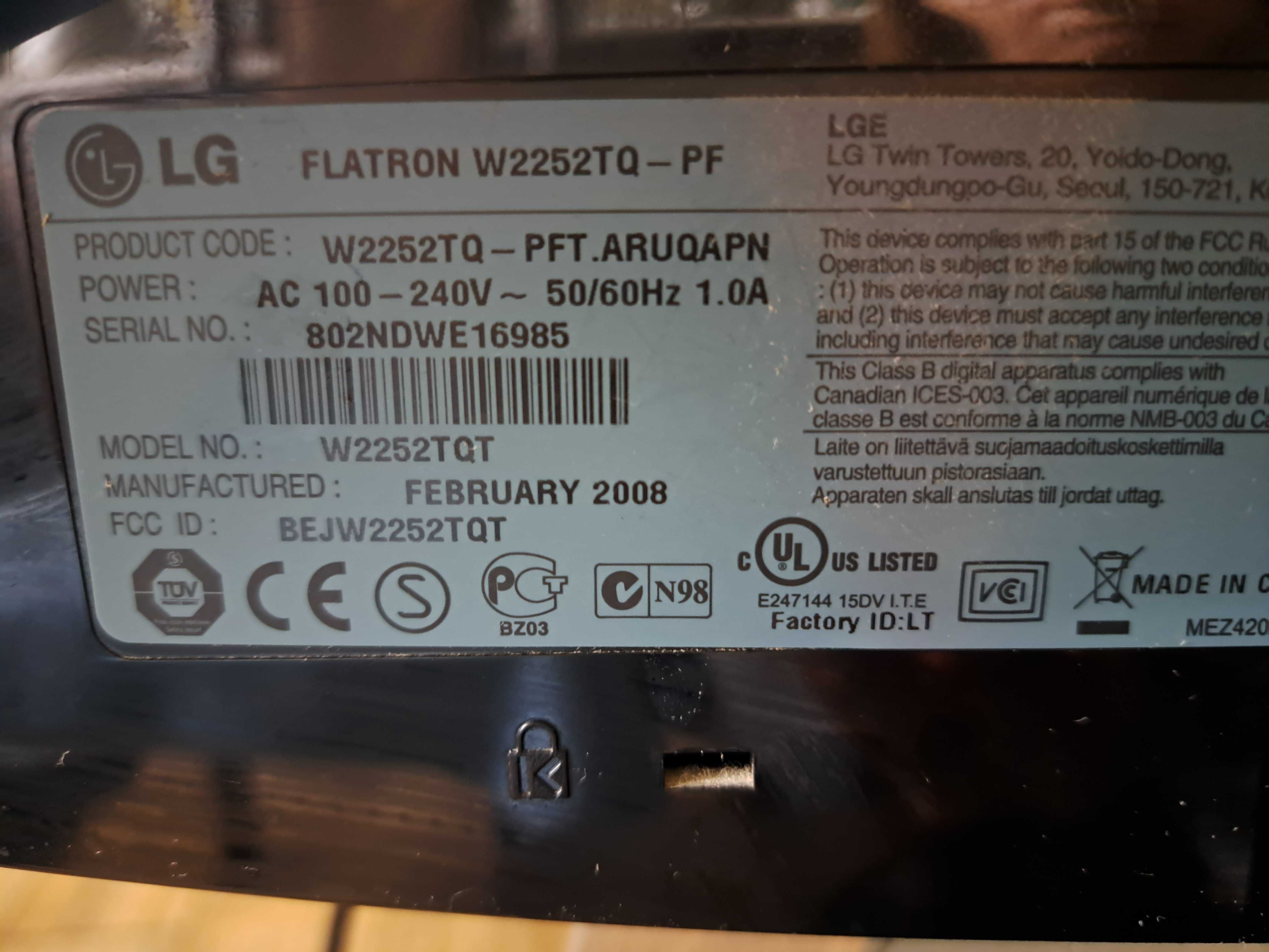 Монітор 22" LG Flatron W2252TQ
