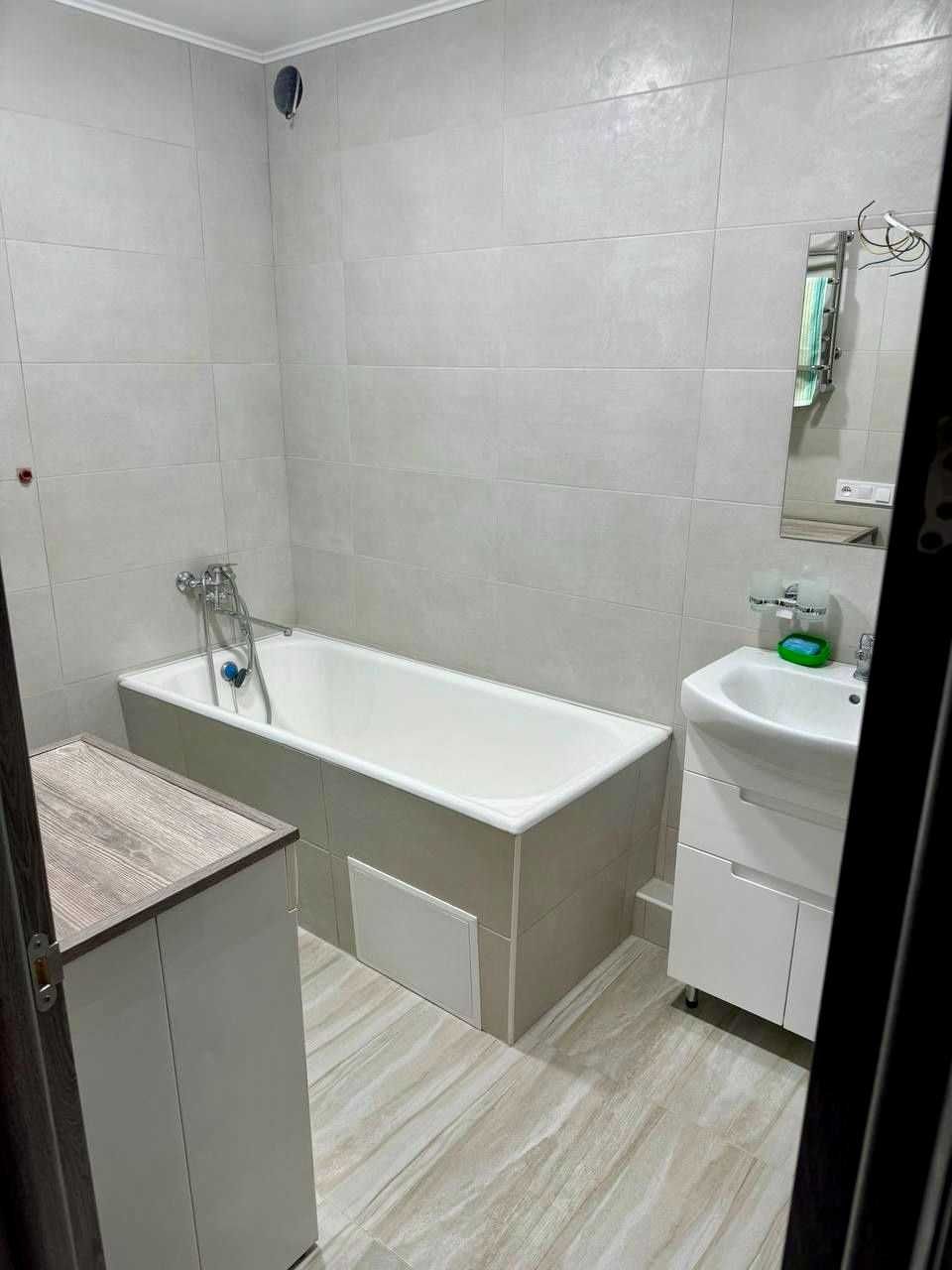 Продам 2 квартиру , Ньютона 133 Б
