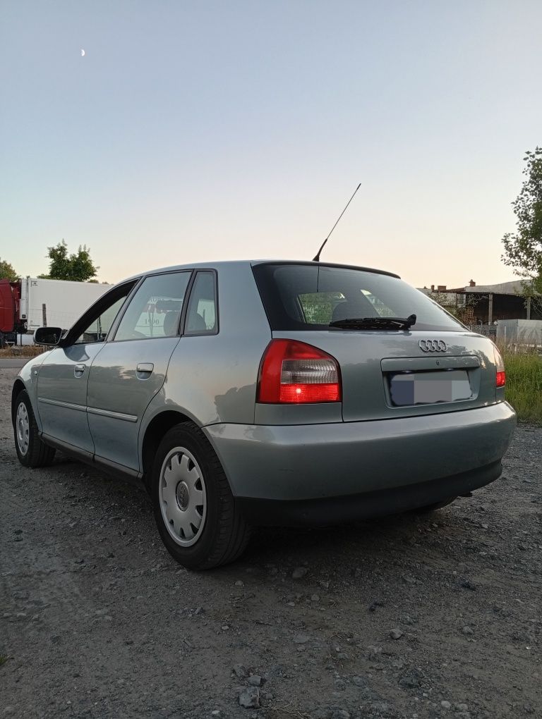 Audi A3 8L 1.6 MPI 102KM 5 Drzwi