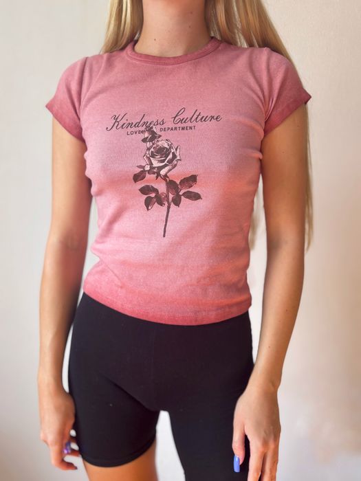 Koszulka bawelniana vintage nadruk róży stan idealny Stradivarius