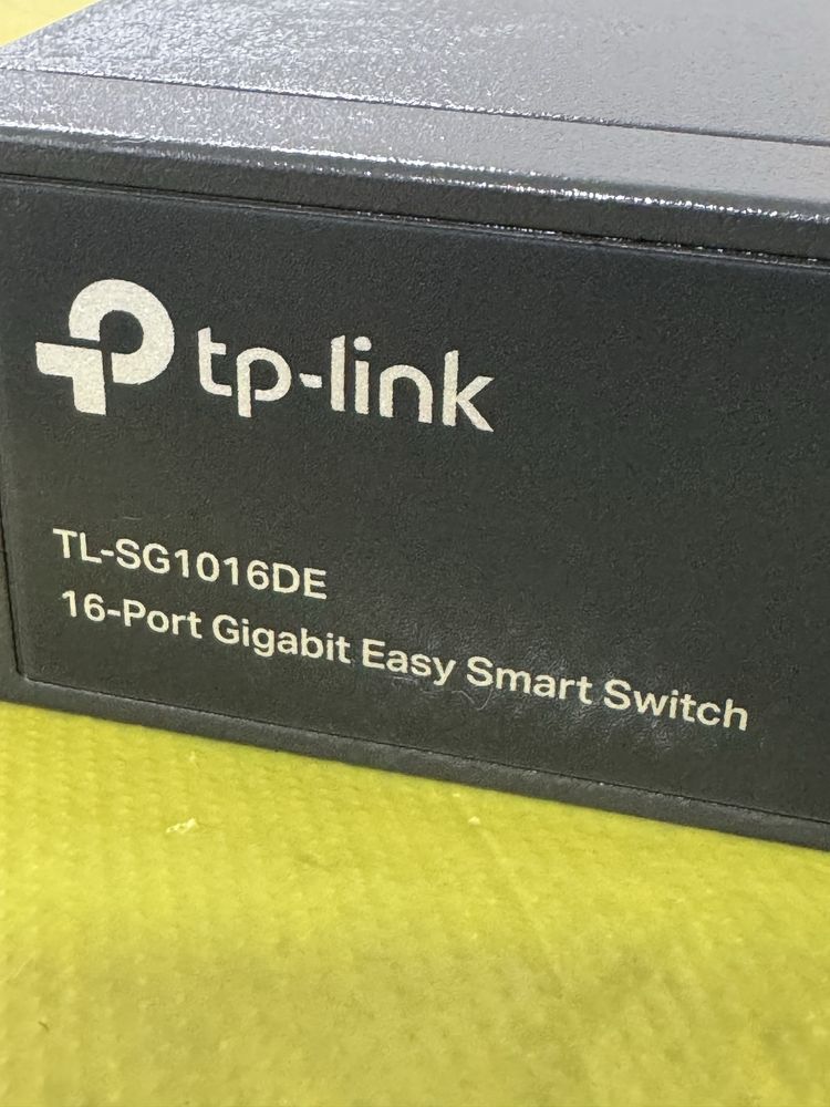 Коммутатор TP-Link TL-SG1016DE