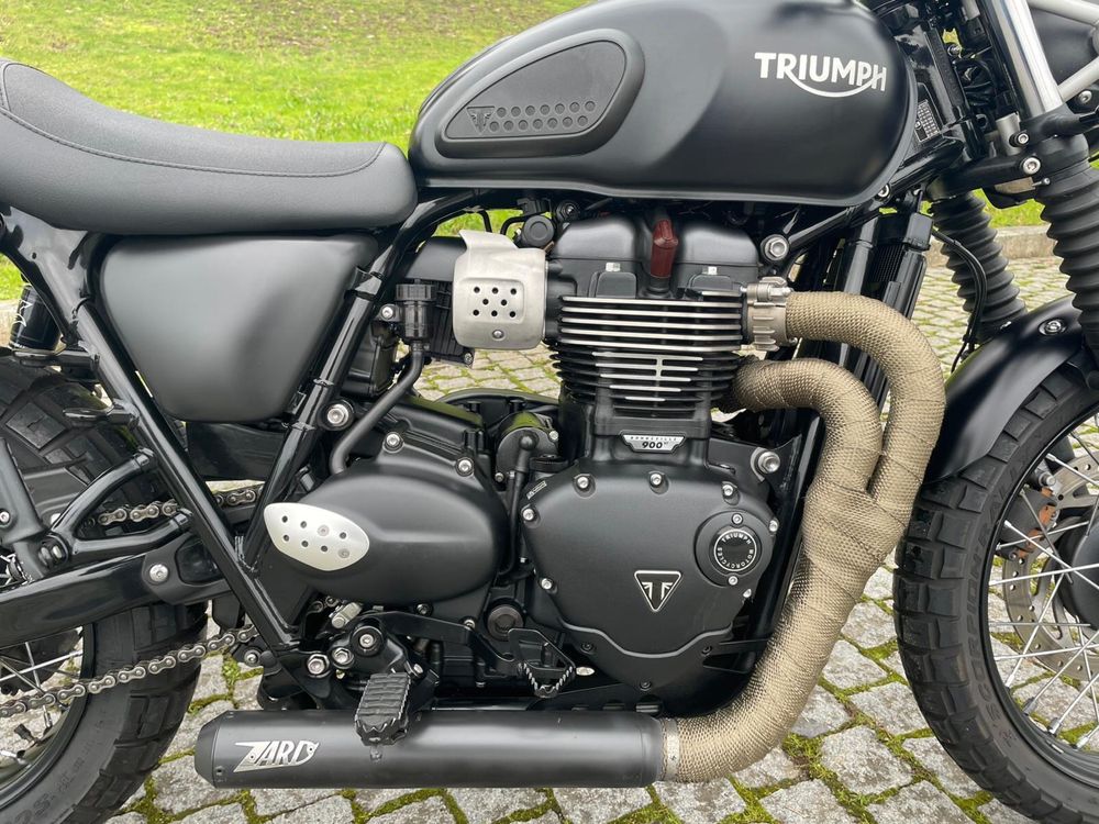Triumph Scrambler 900  ( com extras a rondar os 4000€ )
