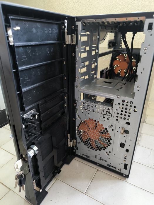 Torre PC Thermaltek Soprano DX