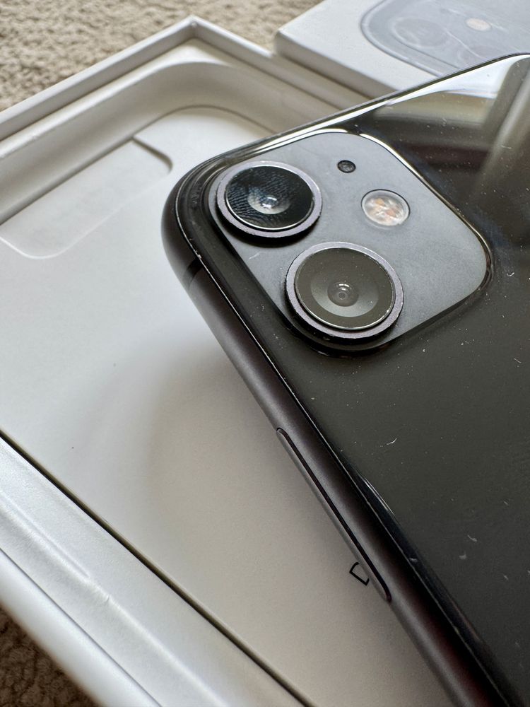 iPhone 11 128GB Preto