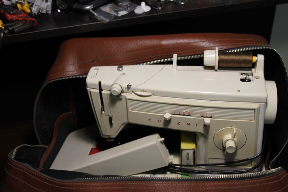 Maszyna do szycia Łucznik 877 po serwisie z gwarancją