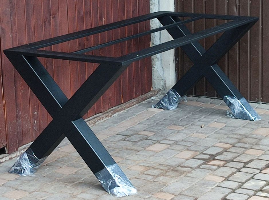 Stoły- ławy- stoliki- biurka -stelaże metalowe