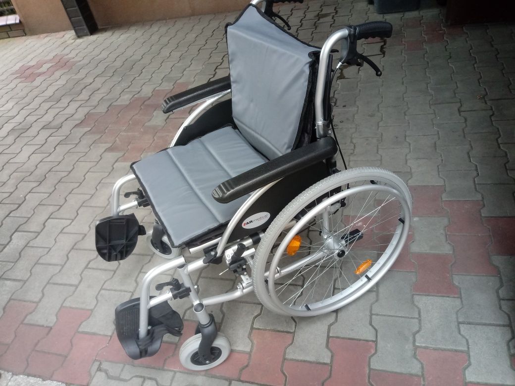 Wózek inwalidzki ARMEDICAL AR300. Jak NOWY.