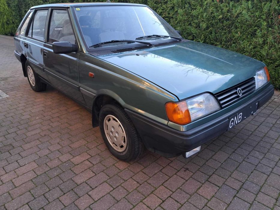 Polonez Caro  1.6, jako nowy, czarne tablice 1996r