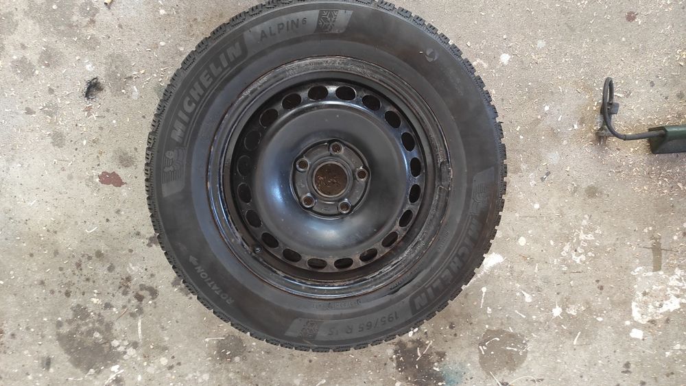 Michelin Alpin 6 r15