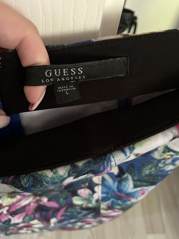 GUESS L orginalna piękna spódniczka w kwiaty